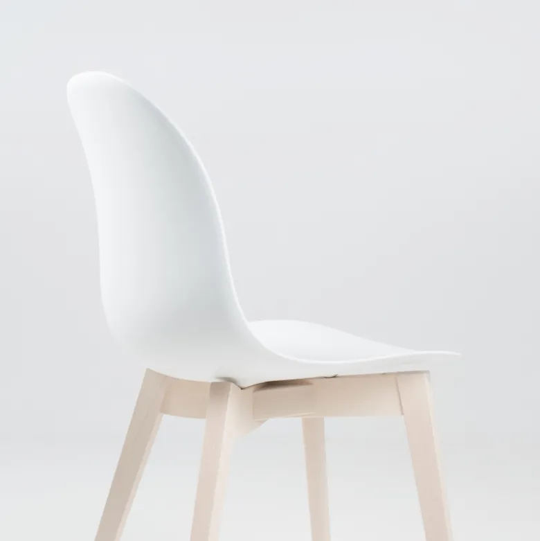 1665 Academy Connubia© Chaise scandinave en polypropylène et bois