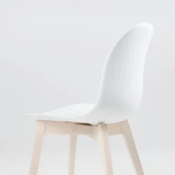 1665 Academy Connubia© Chaise scandinave en polypropylène et bois