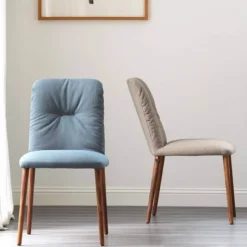 Aura Mobitec® Chaise style cocooning en tissu et pieds bois