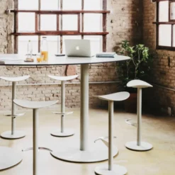 Coma Enea® Tabouret design en polypropylène et métal