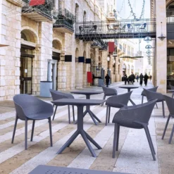 Sky Petite table de jardin carrée en résine