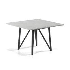 Wacko 2.0 Table carrée design pieds en métal