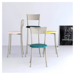 Wasabi Carrier® Chaise moderne en synthétique et métal dossier ajouré