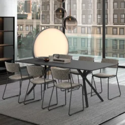 Zoom Chaise de salle à manger épurée en tissu pieds en traîneau